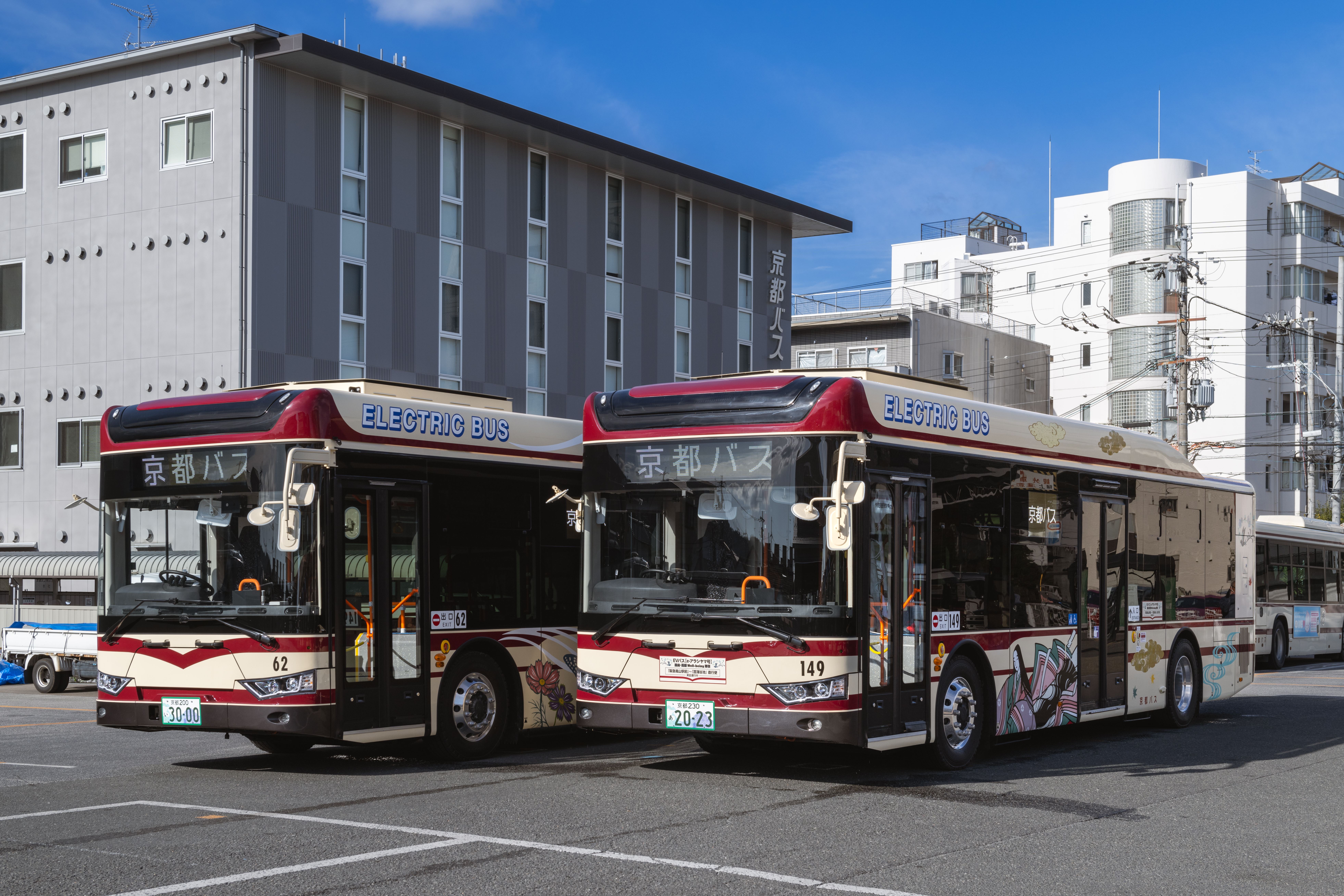 京都バスにALFAバス社製EV（電気自動車）バス2台を納入