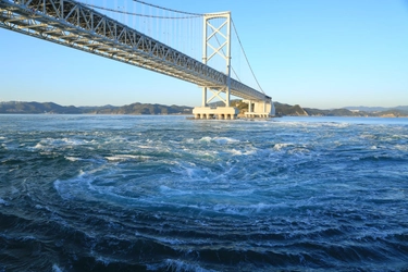 淡路島うずしおクルーズ特別便　 8日間だけの「スペシャルサンセットクルーズ」　 渦潮×夕陽×船上コンサート