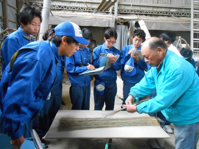 広島県立沼南高等学校も本プロジェクトに賛同いただき、園芸デザイン科の生徒の協力をいただいています