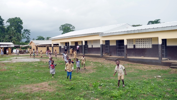 ＜２０２０年にコートジボワールで還元されたチョコレート・ボーナスの施設＞小学校