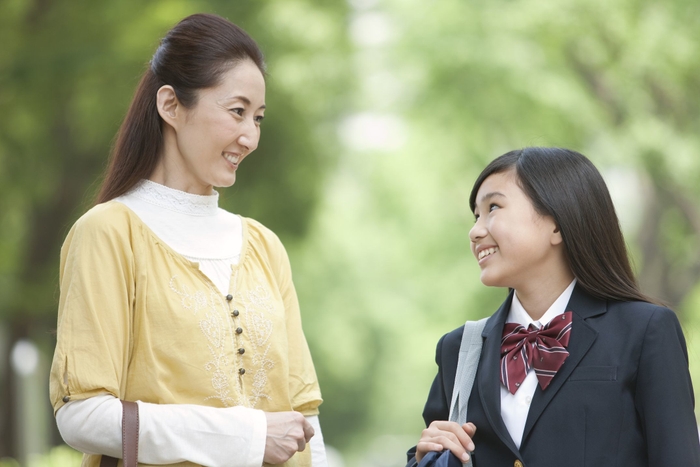 『思春期の娘と母親』のイメージ