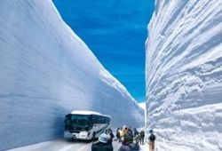 絶景アルペンルート・ 高瀬渓谷・上高地2日間