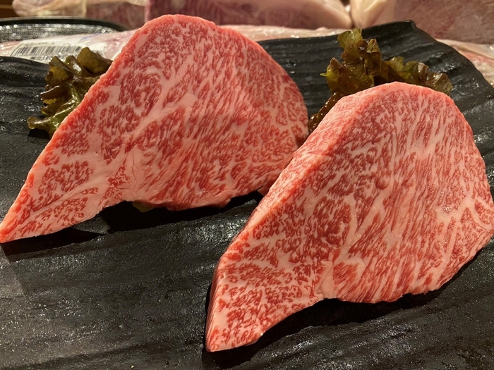 黒毛和牛サーロインA5ランク(姫路和牛または十勝牛)を2名につき100gサービス2周年記念キャンペーン