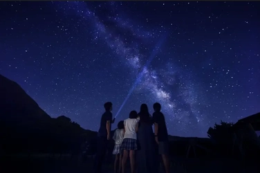 東京の離島神津島で“釣って泊まって星に浸る3日間”