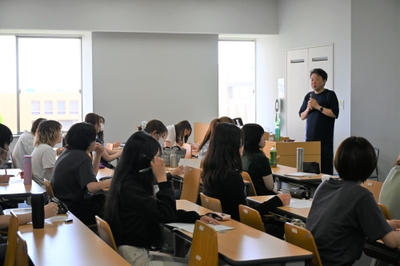 キャリア形成について語る川上氏