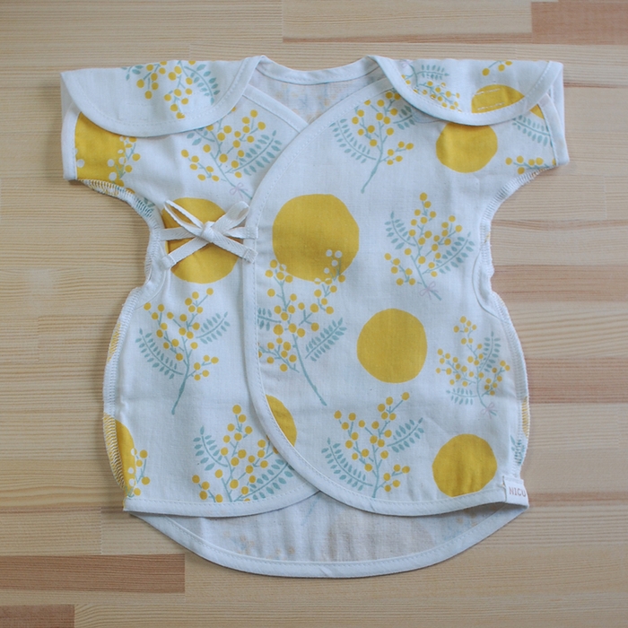 小さく生まれた赤ちゃんのための肌着