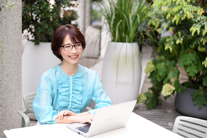 著者：霜崎ひろみ(しもざき・ひろみ)