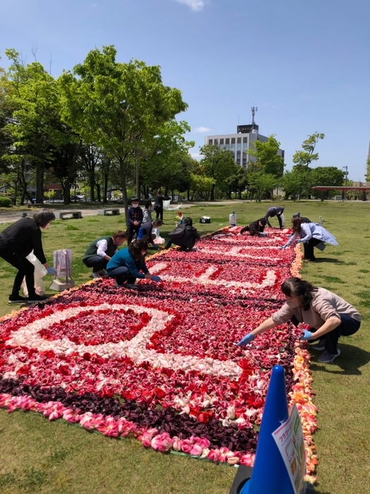 富山城址公園「PEACE」