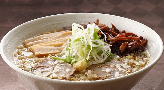 円山嬉 琥珀醤油ラーメン