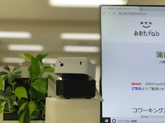 人手不足解消！スマイルリンクとPLEN Robotics、 自動・キャッシュレス・オペレーション化第1弾を実施 　～IoT技術で会員制サービス施設の運営を自動化～