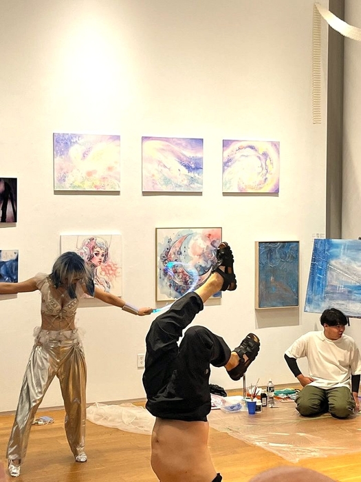 柏村早織里&ライナー・ゲナル2(ジェイク・プライス撮影)