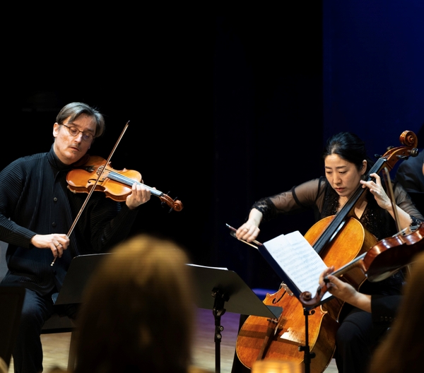 マーク・ゴトーニ、水谷川優子夫妻