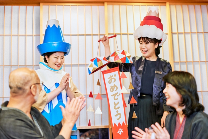 うぶやのお祝いの象徴「くす玉」