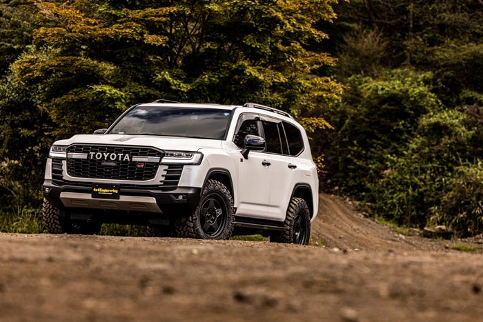 ランドクルーザー300×BRADLEY FORGED 匠