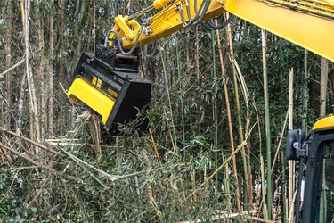 竹も草も1台で刈れる、国産マルチャーが誕生！ 「タケカルゴン」の販売開始