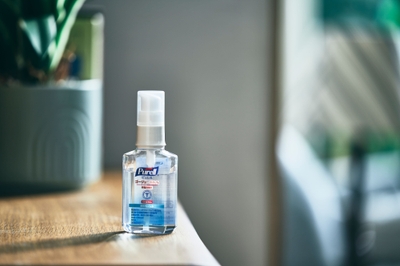 手指消毒剤 ゴージョー IHS-N60mL　使用イメージ1