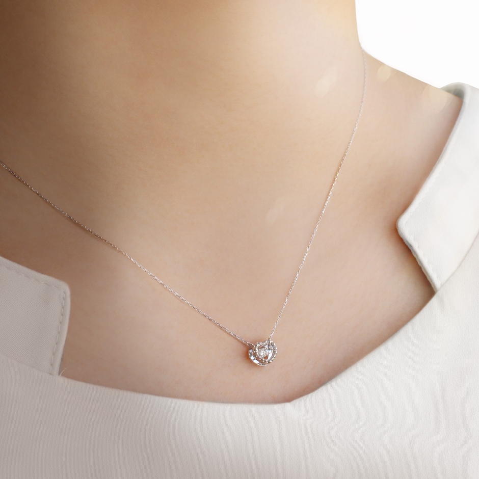 Love to you(ペンダント)着用画像