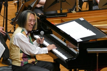 大阪市職員互助会 公益事業「宮川彬良とオオサカ・シオン・ウインド・オーケストラのファミリーコンサート」０歳から中学生以下のお子様と保護者（大阪市内在住・在勤の方）1,700 名様を無料ご招待！