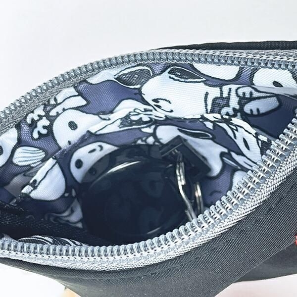 スヌーピーのパスポーチ