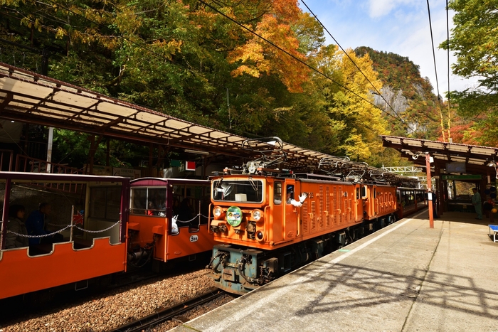 鐘釣駅ホーム