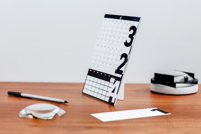 【リプラグ】3ヶ月カレンダー 3's Calendar(スリーズカレンダー)