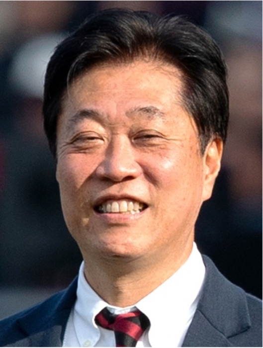 布施努氏