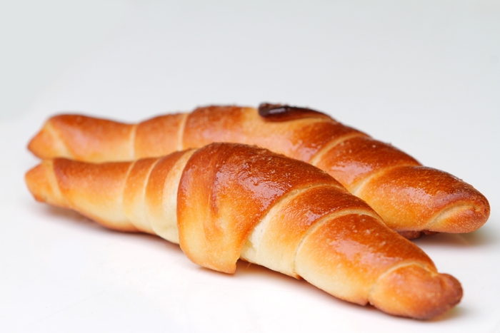 四つ葉バター使用の塩ロール