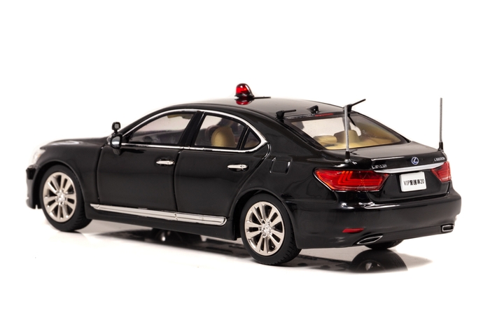 RAI'S 1/43 レクサス LS600h 2017 警察本部警備部要人警護車両:左後