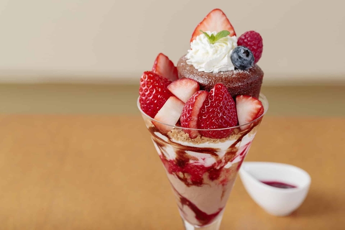 『いちごフォンダンショコラパフェ』