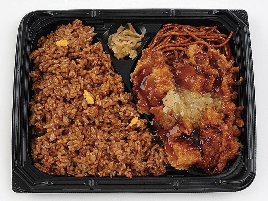 ブラック炒飯＆油淋鶏　イメージ画像