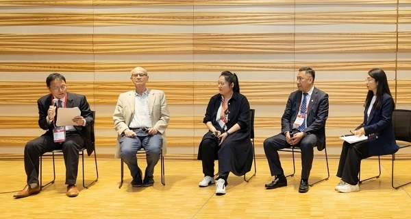 円卓フォーラムの様子