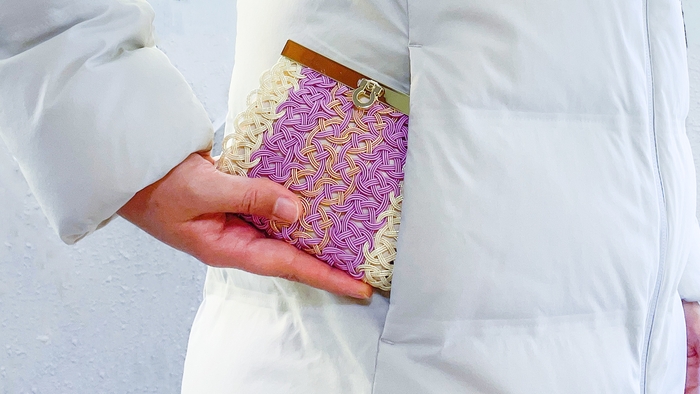 財布(ラベンダーパープル)使用イメージ