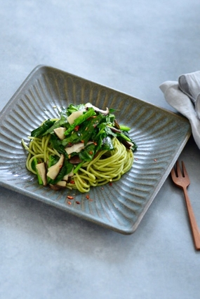 アレンジ:ほうれん草ときのこのグリーンパスタ