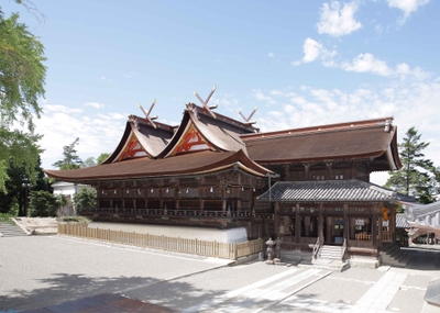 国宝 本殿・拝殿