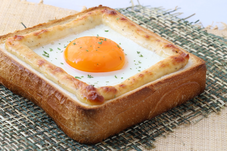 トーストなどに(ピリッと旨辛ベーコンマヨ)