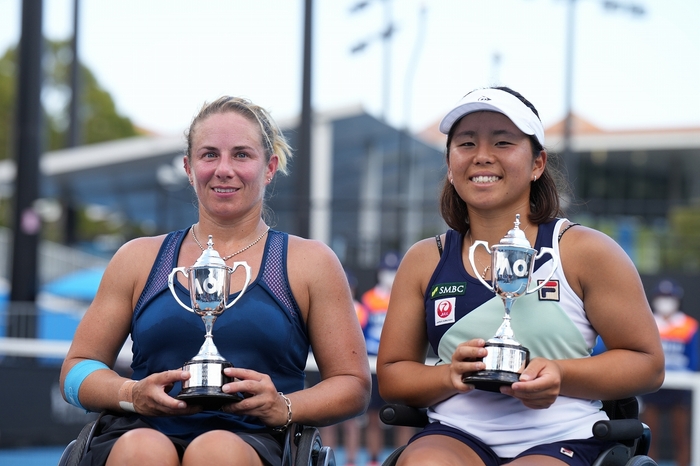 車いすテニス女子ダブルス準優勝 上地結衣選手（写真右）