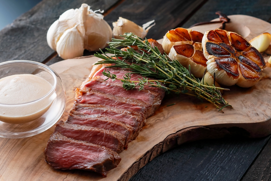 【Lunch & Dinner】ガーリックステーキ