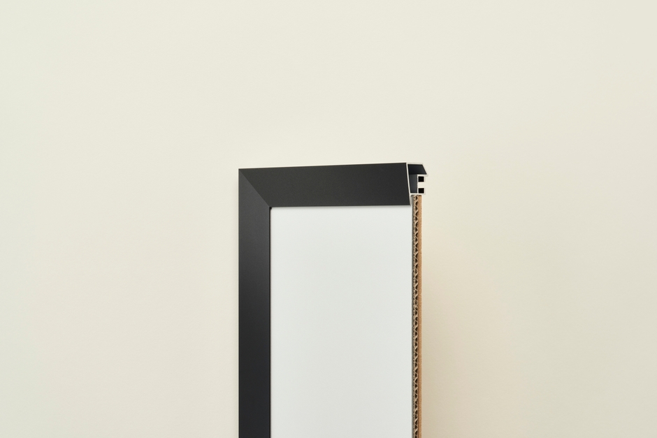 SLICE マットブラック 断面サンプル