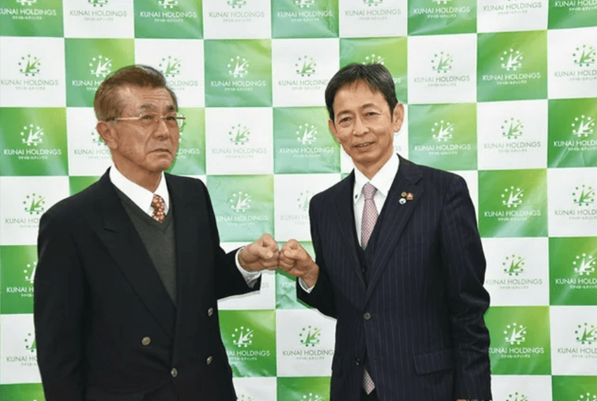 (左)宇部塗装工業株式会社 代表取締役会長 佐々木 典夫 ※役職はM&A実行当時(右)株式会社クナイホールディングス 九内 庸志