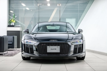 世界限定一台の「アウディR8」が5,500万円でオークションに出品！ 全世界から注目が集まる幻の一台。オークション終了まで残り2日。