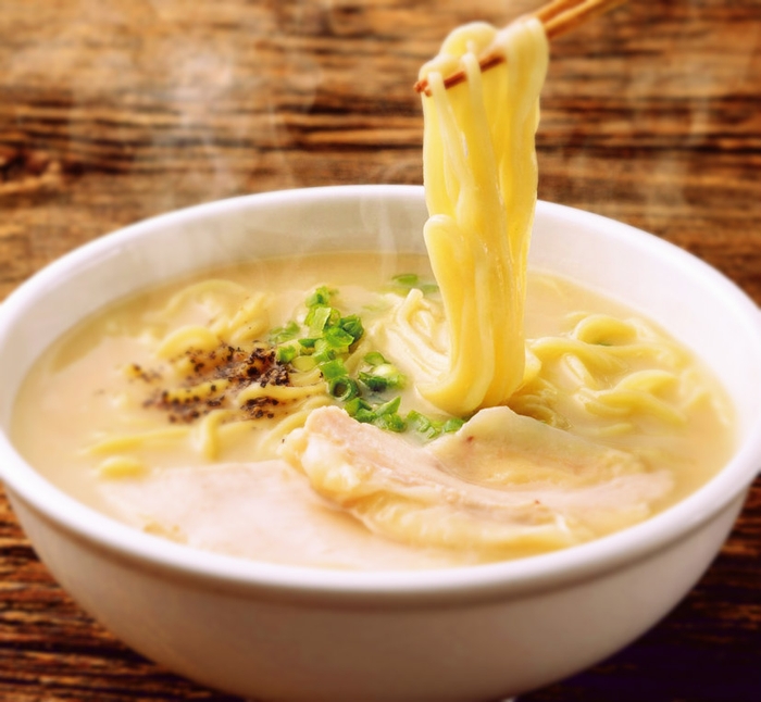 鶏白湯ラーメン