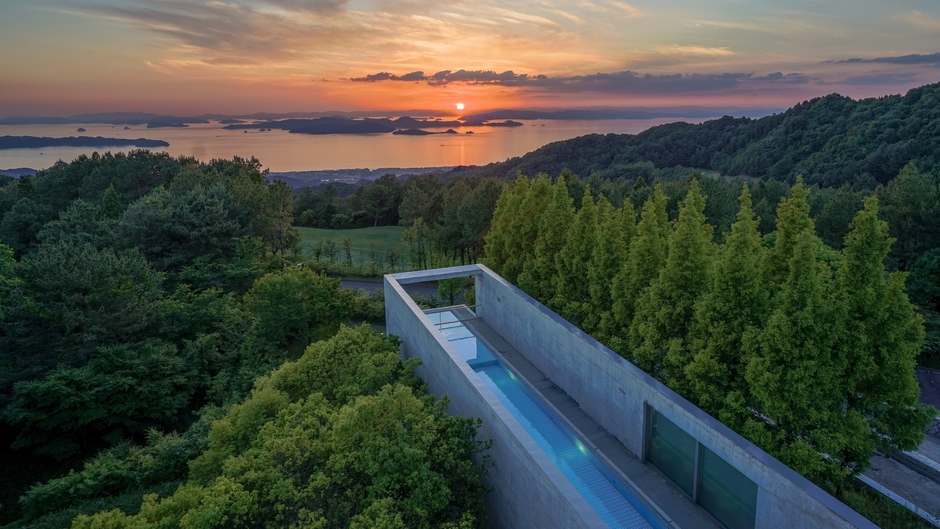 季節や時間で刻々と変わる景色を眺める贅沢なひと時を