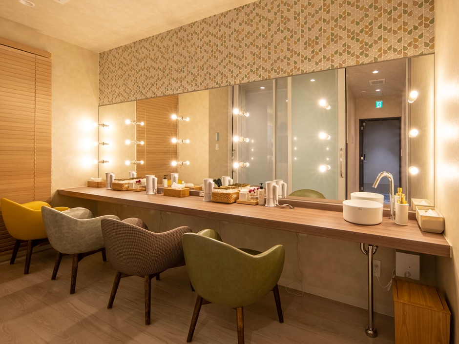 パウダールーム