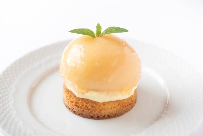 福島県の桃のタルト仕立て　タルティーヌ・オ・ペーシュ