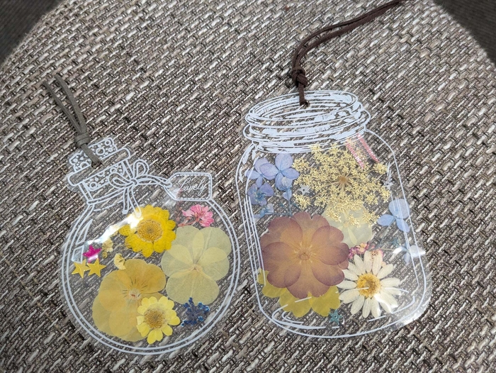 新規入会プレゼント(押し花しおりサンプル)