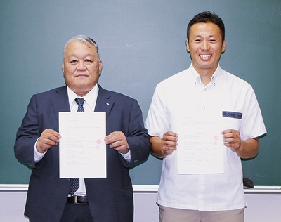 有岡副支部長（沖縄第一支部・写真左）と味間支部長（沖縄第二支部・写真右）