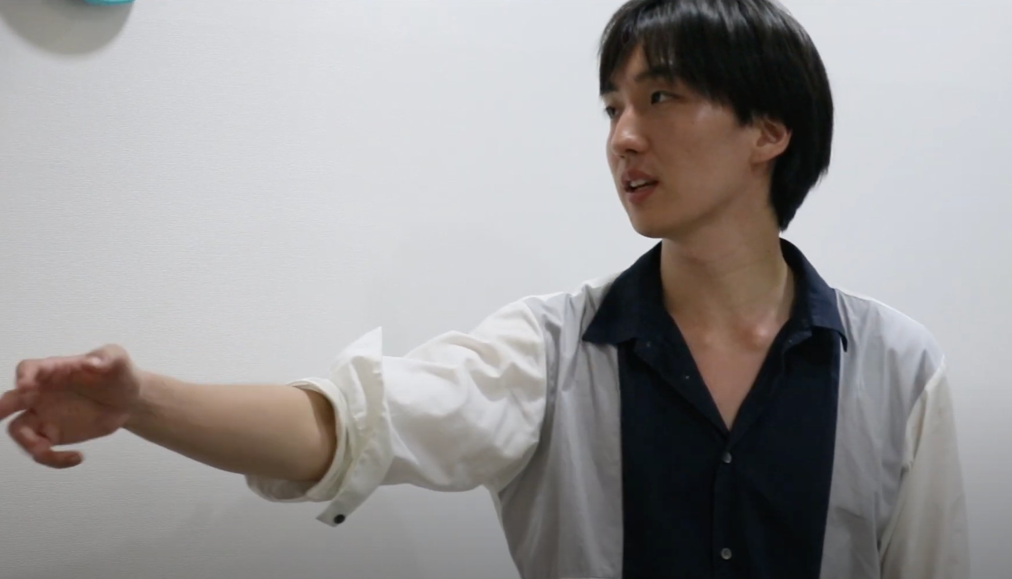 企画・脚本・演出 岡崎育之介 1