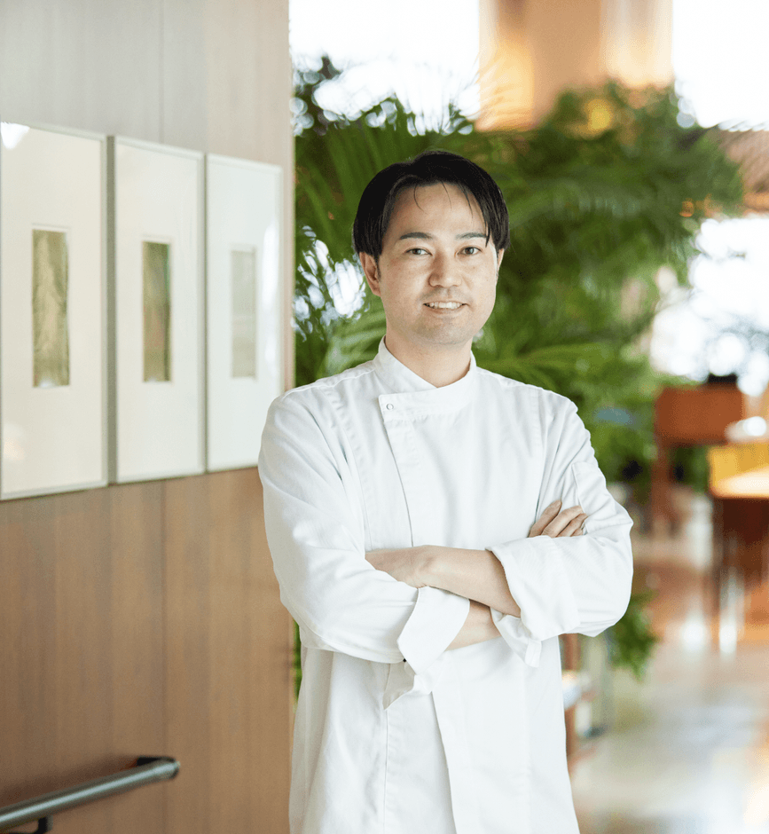 「東京エディション虎ノ門 Lobby Bar」　ペストリーシェフ 向 慶一氏