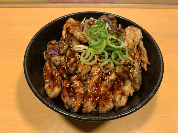 鶏セセリ丼