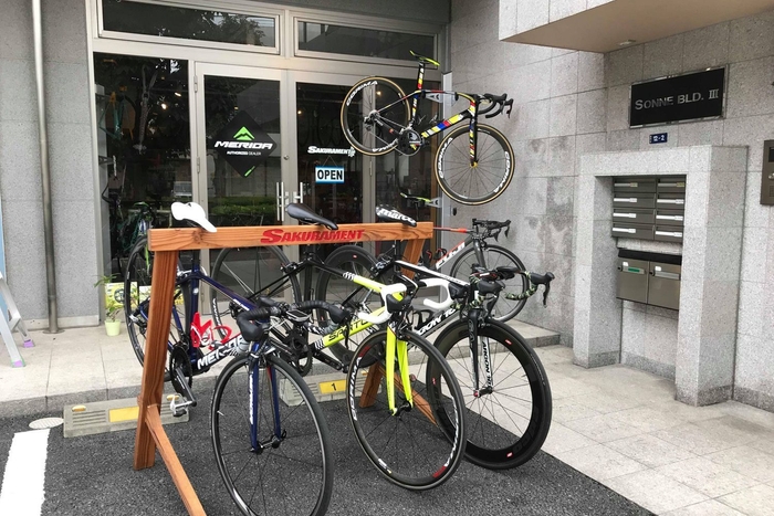 サクラメント店舗写真